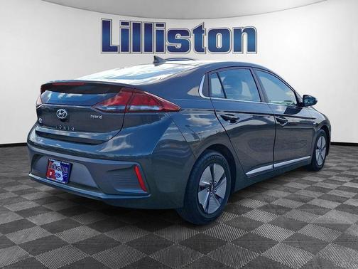 2020 Hyundai IONIQ Hybrid SE