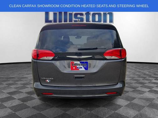 Granite Crystal Clearcoat Metallic 2023 Chrysler Voyager LX