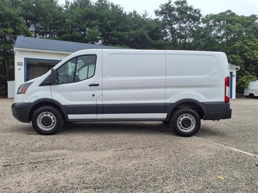 2017 Ford Transit-250 Base