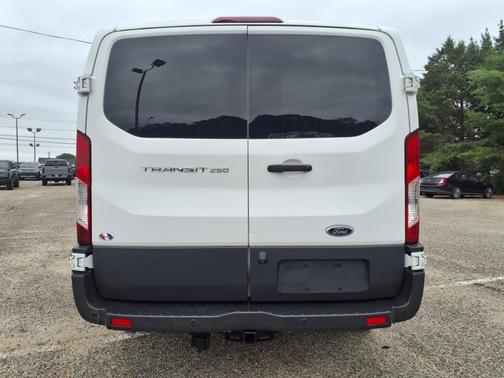 2017 Ford Transit-250 Base