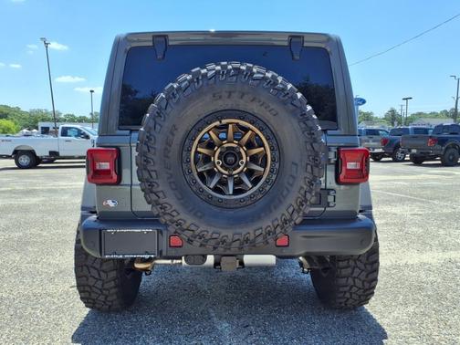 2023 Jeep Wrangler Rubicon 392