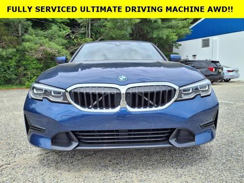 2022 BMW 330e xDrive