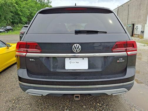 Deep Black Pearl Effect 2018 Volkswagen Atlas 3.6L SEL Premium