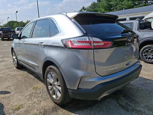 Silver Metallic 2024 Ford Edge Titanium