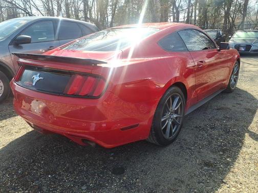 2016 Ford Mustang V6