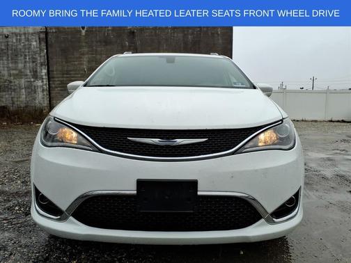 2018 Chrysler Pacifica Touring-L