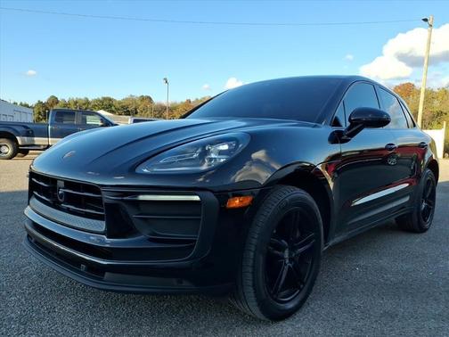 2023 Porsche Macan T