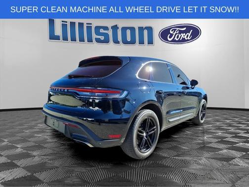 2023 Porsche Macan T