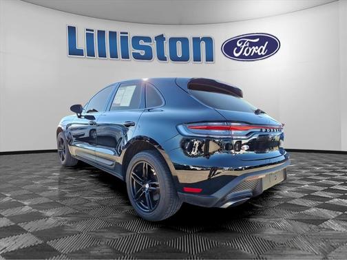 2023 Porsche Macan T