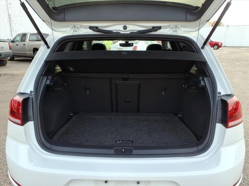 2020 Volkswagen Golf GTI 2.0T SE