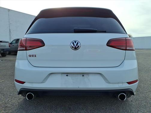 2020 Volkswagen Golf GTI 2.0T SE