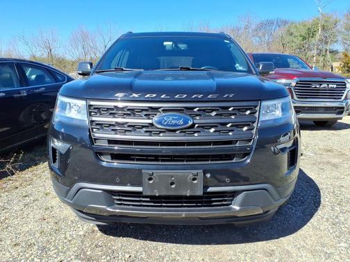Shadow Black 2018 Ford Explorer XLT