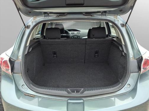 2013 Mazda Mazda3 i Touring