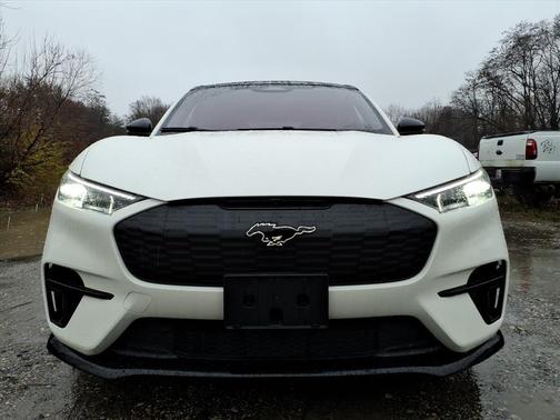 2022 Ford Mustang Mach-E GT