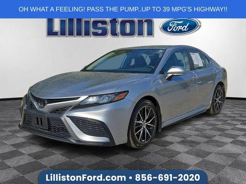 Celestial Silver Metallic 2023 Toyota Camry SE