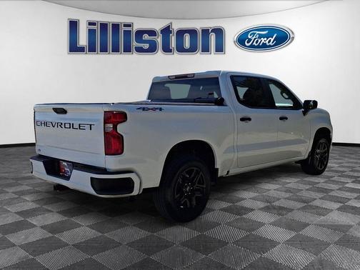 Summit White 2023 Chevrolet Silverado 1500 Custom