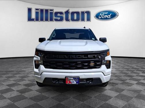 Summit White 2023 Chevrolet Silverado 1500 Custom