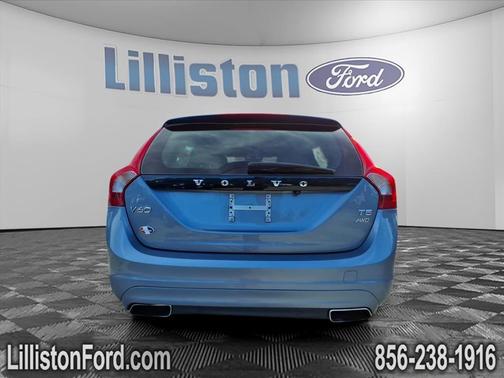 2017 Volvo V60 T5 Platinum