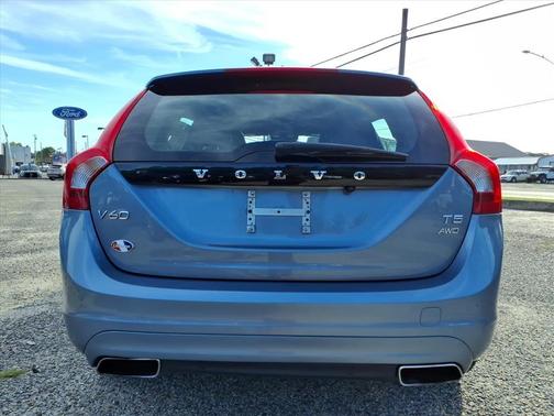 2017 Volvo V60 T5 Platinum