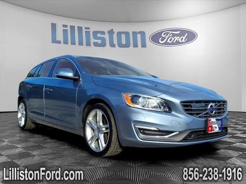 2017 Volvo V60 T5 Platinum