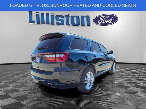 DB Black Crystal Clearcoat 2024 Dodge Durango GT