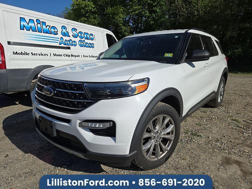 Oxford White 2021 Ford Explorer XLT