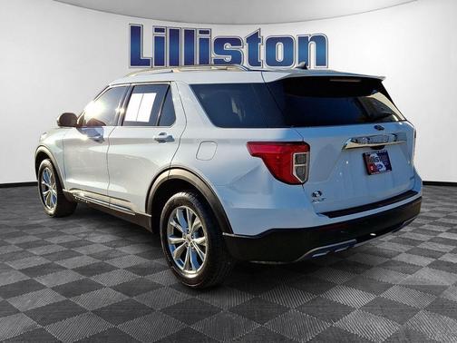 Oxford White 2021 Ford Explorer XLT