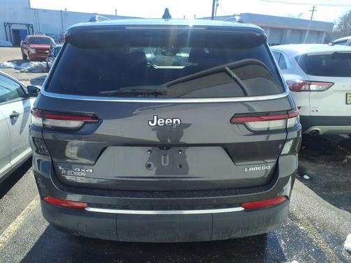 2022 Jeep Grand Cherokee L Laredo