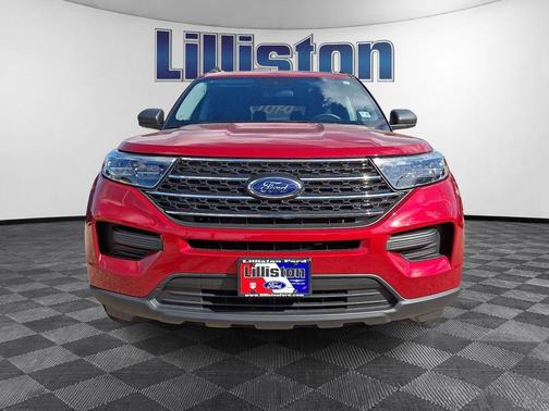 Rapid Red Metallic Tinted Clearcoat 2024 Ford Explorer XLT