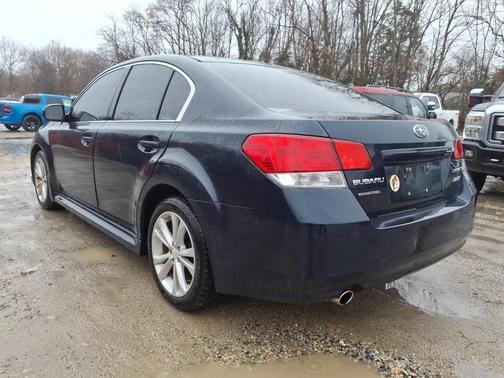 2013 Subaru Legacy 2.5i Premium