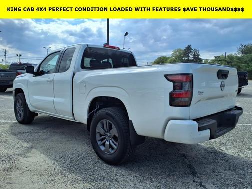 2025 Nissan Frontier SV