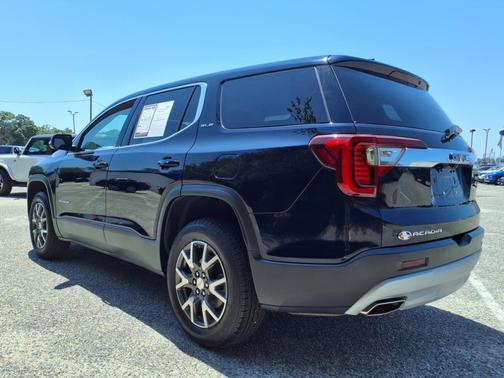 2022 GMC Acadia SLE