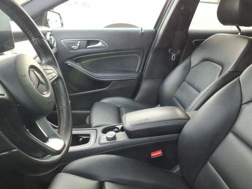 2018 Mercedes-Benz GLA 250 Base 4MATIC