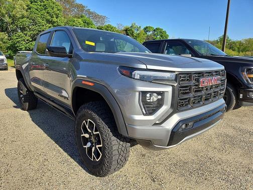 Sterling 2023 GMC Canyon AT4X