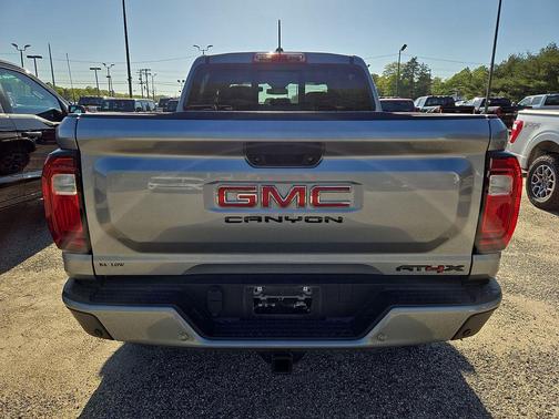 Sterling 2023 GMC Canyon AT4X