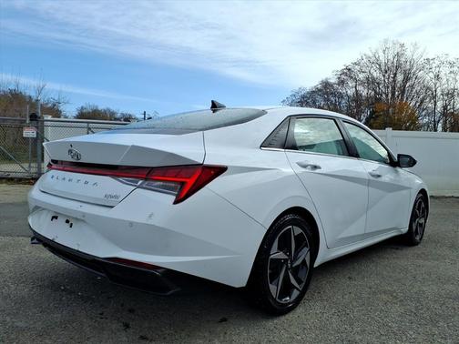 2023 Hyundai ELANTRA HEV Limited