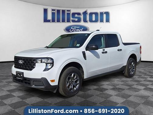 Oxford White 2025 Ford Maverick XLT