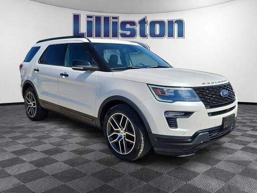 White Platinum Clearcoat Metallic 2018 Ford Explorer sport