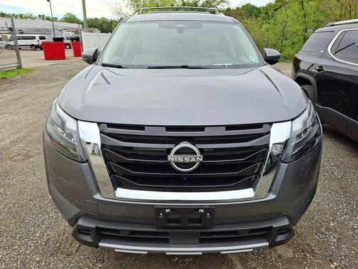 Gun Metallic 2025 Nissan Pathfinder SL