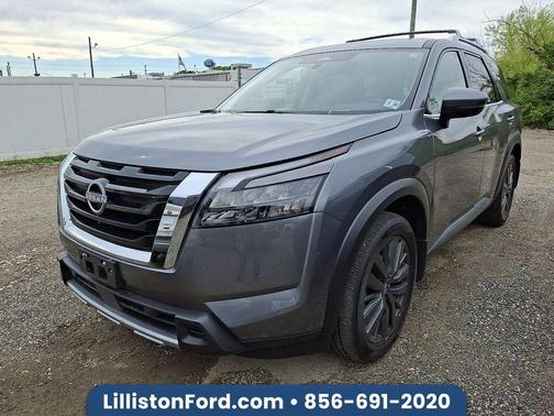 Gun Metallic 2025 Nissan Pathfinder SL