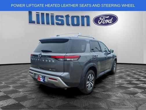 2023 Nissan Pathfinder SL