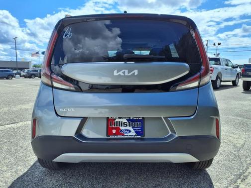 2023 Kia Soul EX