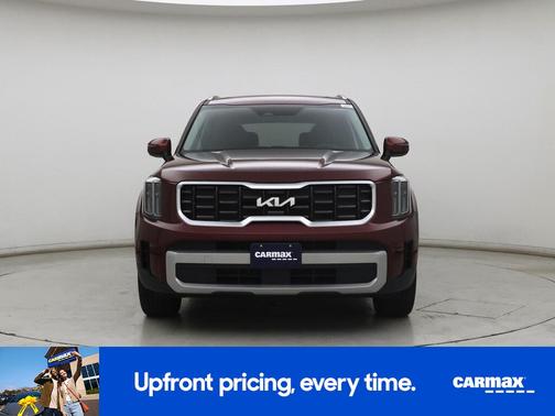 Red 2023 Kia Telluride S