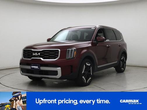Red 2023 Kia Telluride S