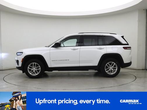White 2023 Jeep Grand Cherokee Laredo