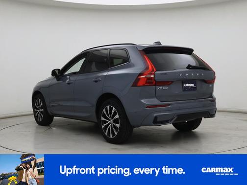 2023 Volvo XC60 B5 Plus Dark Theme