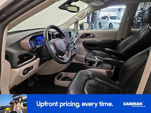 2017 Chrysler Pacifica Touring L