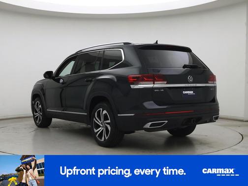 Green 2021 Volkswagen Atlas SEL Premium