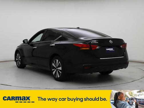 2022 Nissan Altima SV