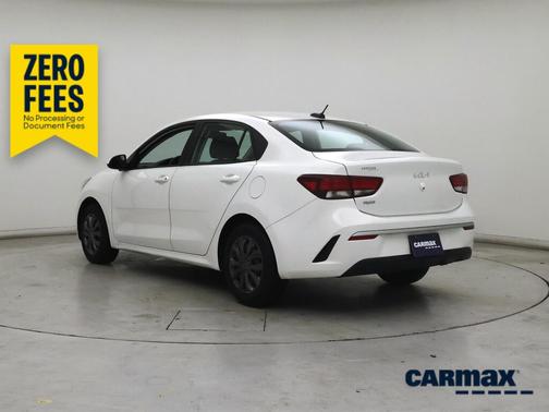 White 2022 Kia Rio LX